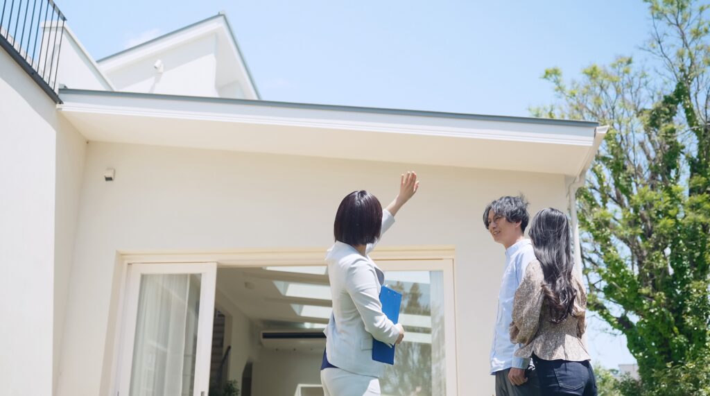 戸建てかマンションかで悩む夫婦